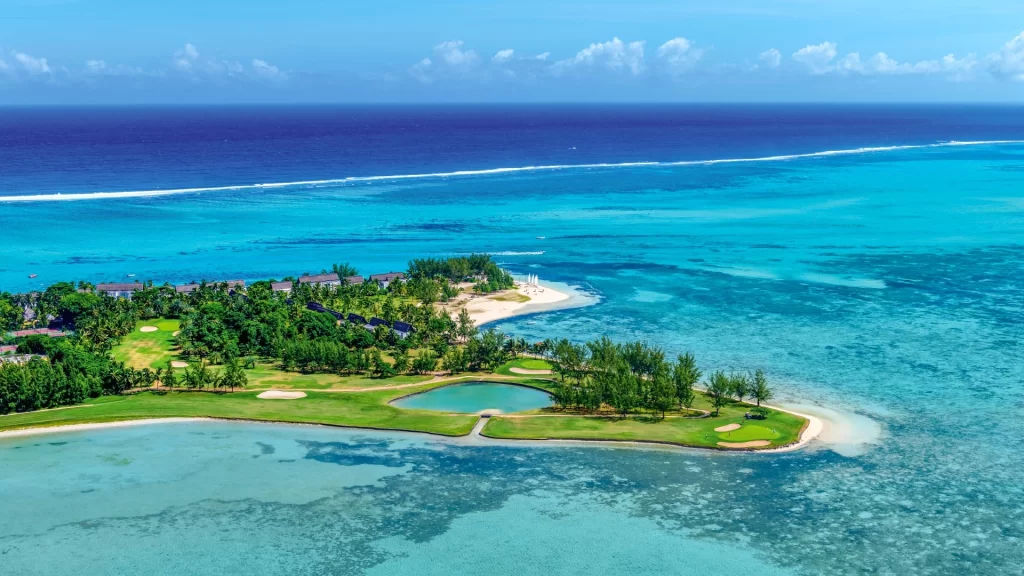 Hôtel Paradis Beachcomber aerial view